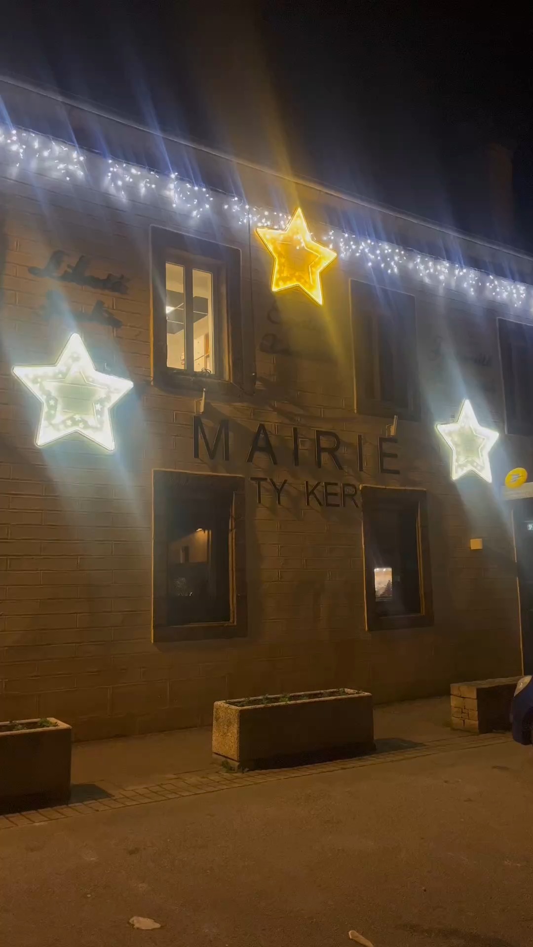 🎄✨ Plouguin se pare de ses 