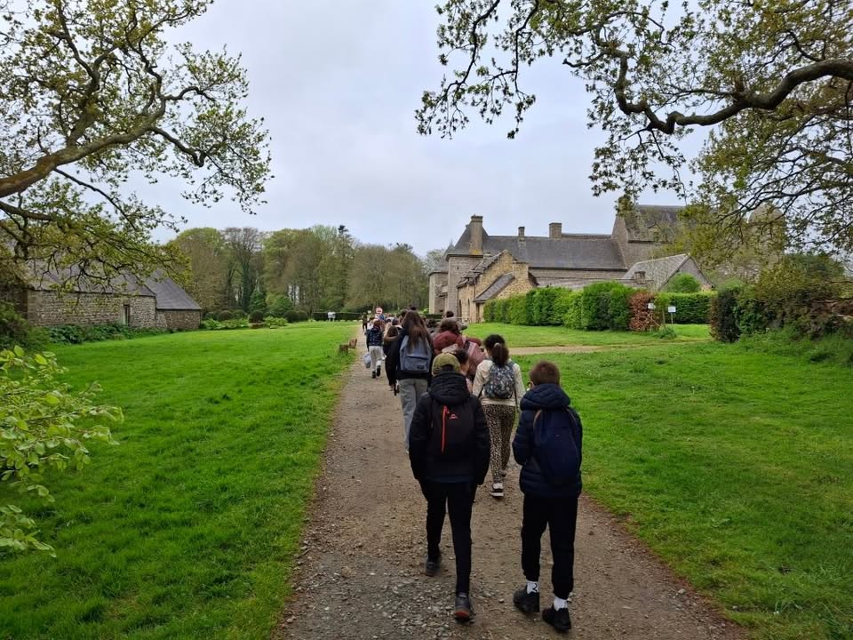 Ce jeudi 16 avril, les enfants d