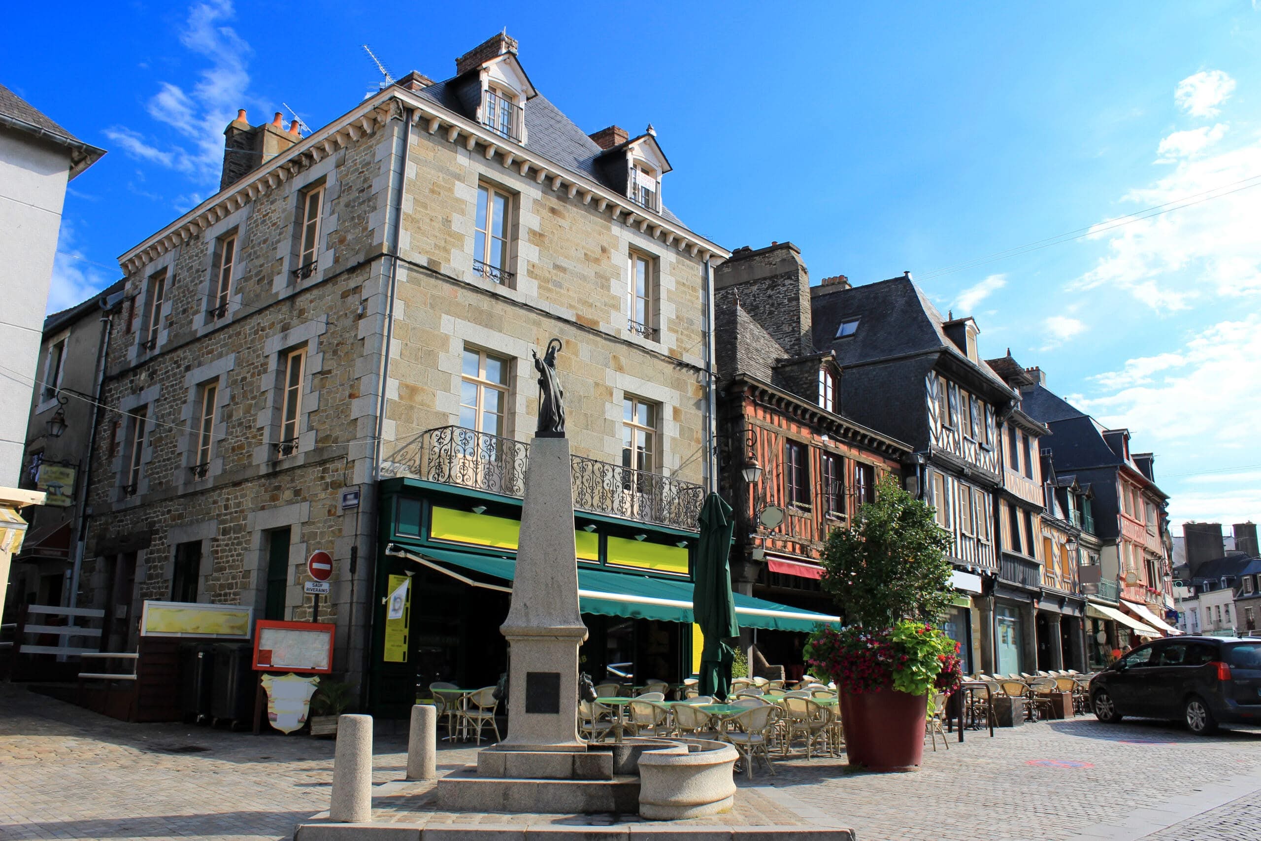 📡 LA FIBRE ARRIVE À PLOUGUIN